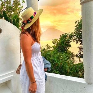 Meet your Posher, Maria